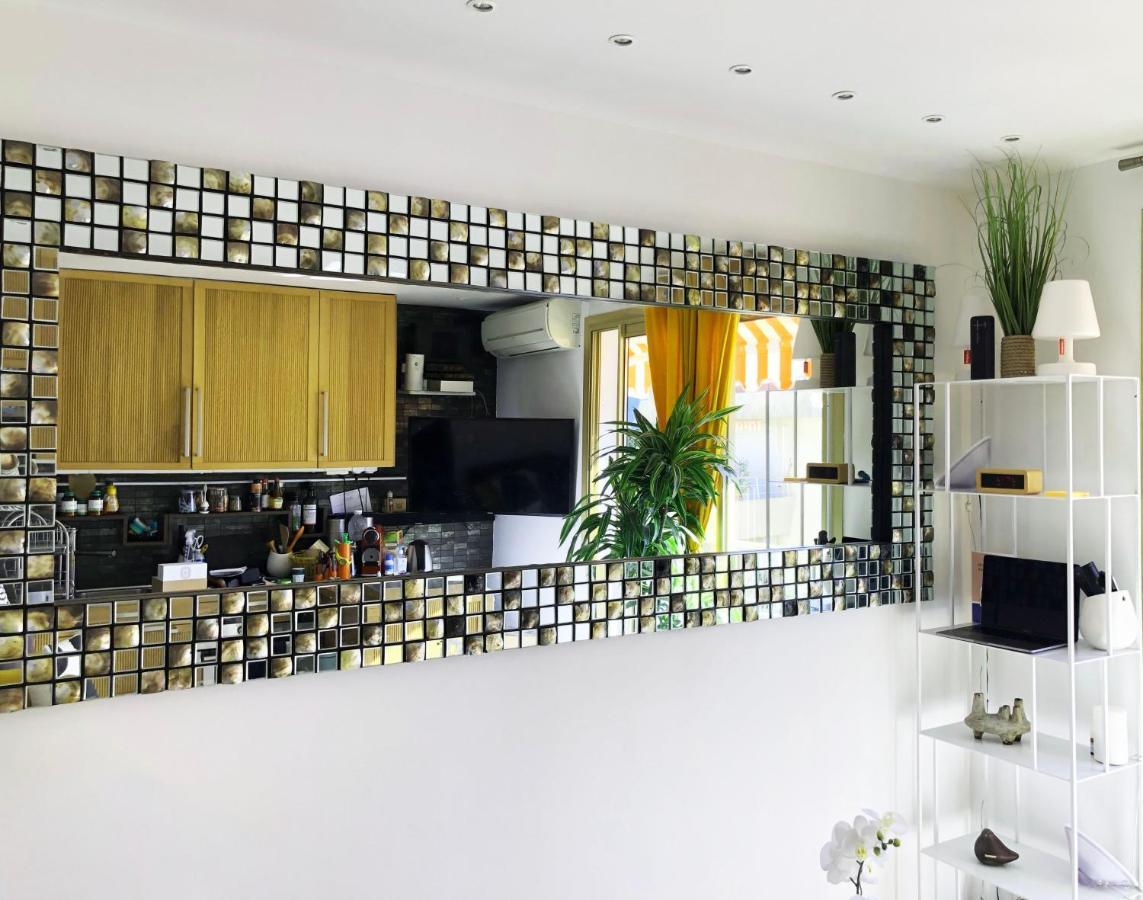 Appartement Un Nid A Saint Tropez Extérieur photo